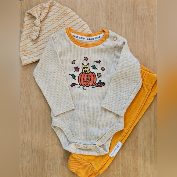 Life Is Good 0-3M Waffle Knit Pumpkin Onesie with Sweatpants & Knotted Cap - Picture 1 of 2